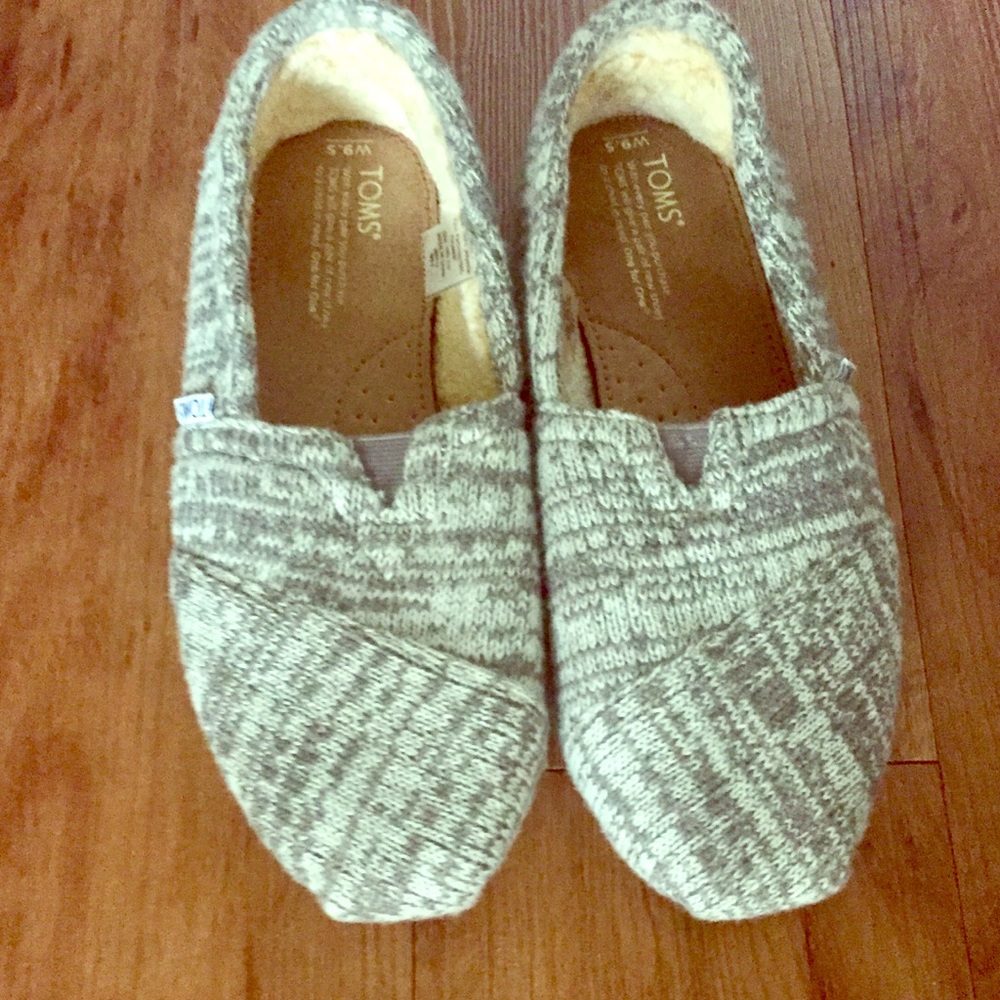 TOMS slippers 9.5W